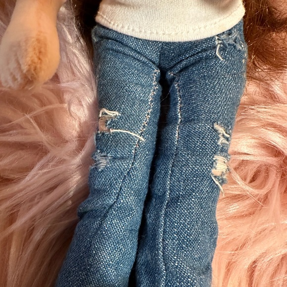 TY Cutie Cathy Doll Poseable doll with shirt and jeans - Picture 8 of 9